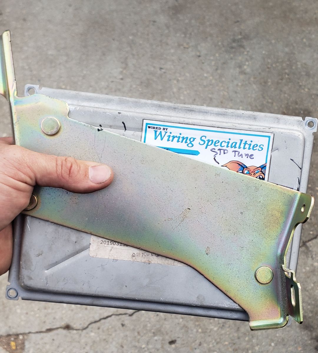 Stock 350Z ECU bracket welded to the GM ECU cover