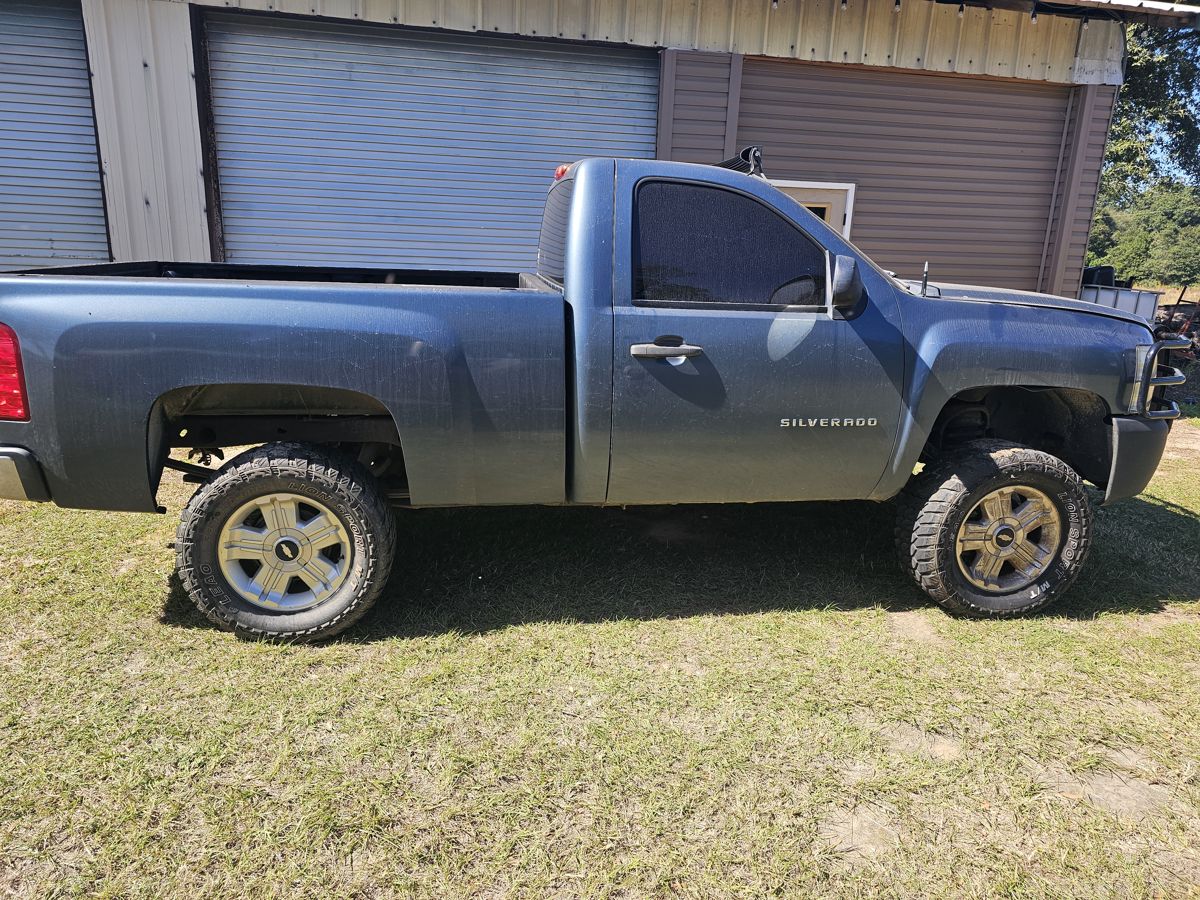 Side view of the 2008 Silverado regular cab on off-road tires
