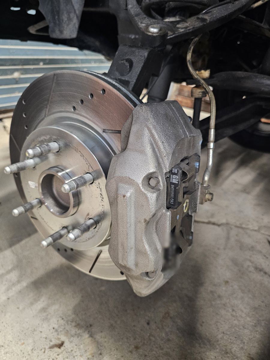 Caliper with GM pads