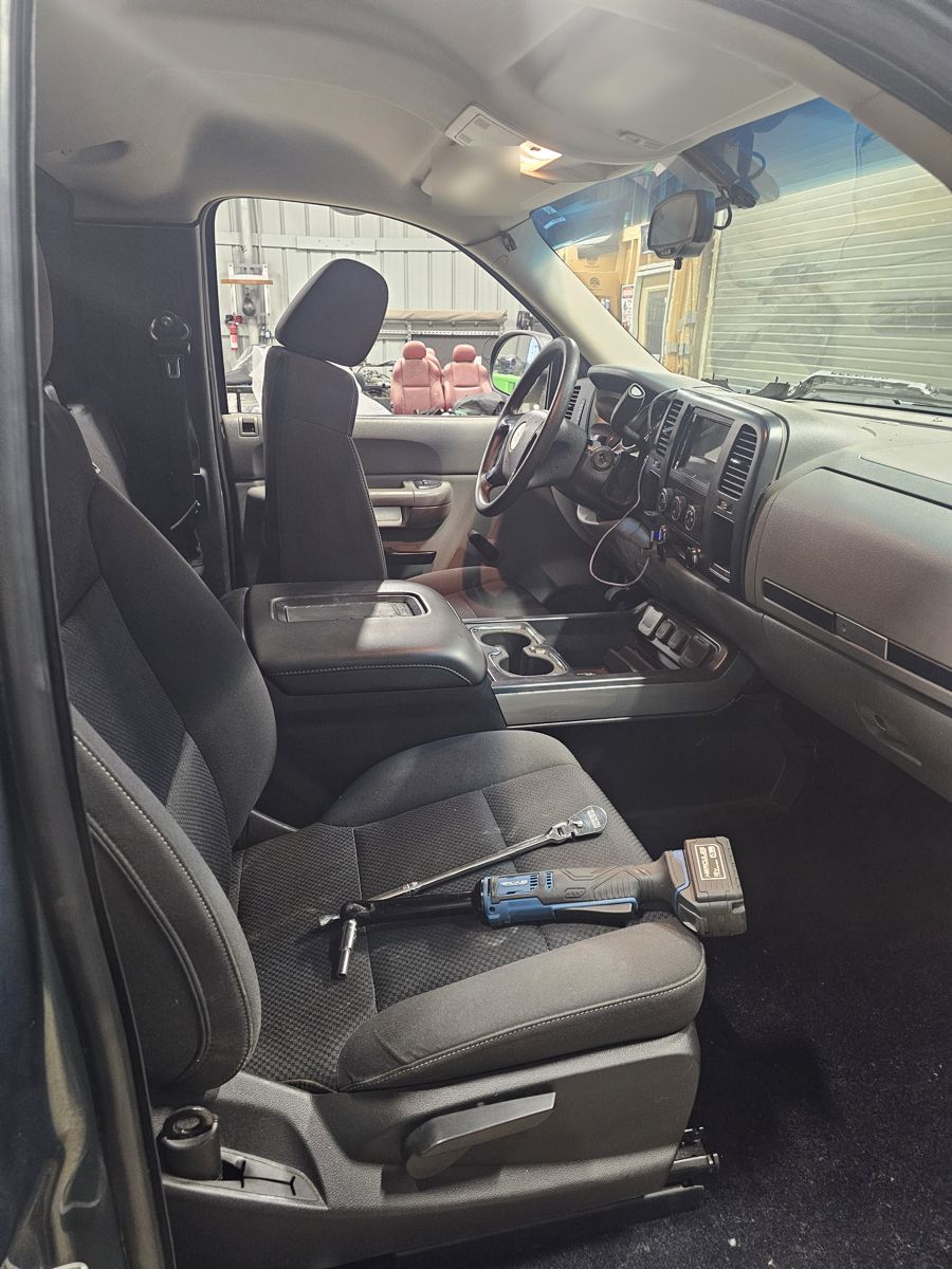 2014+ seats and console installed