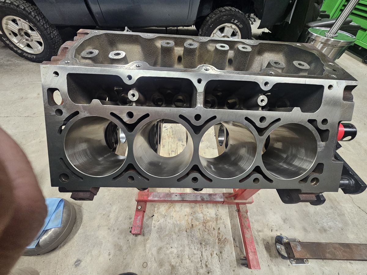 Freshly machined 6.0 block on the stand